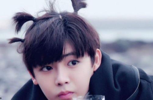 侯明昊爆料女朋友视频,甜蜜瞬间引网友热议 第2张 侯明昊爆料女朋友视频,甜蜜瞬间引网友热议 第2张