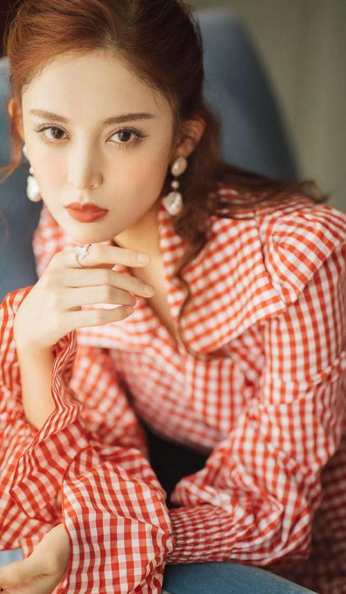 爆料欧美娱乐圈,揭秘明星背后的秘密与争议  第1张